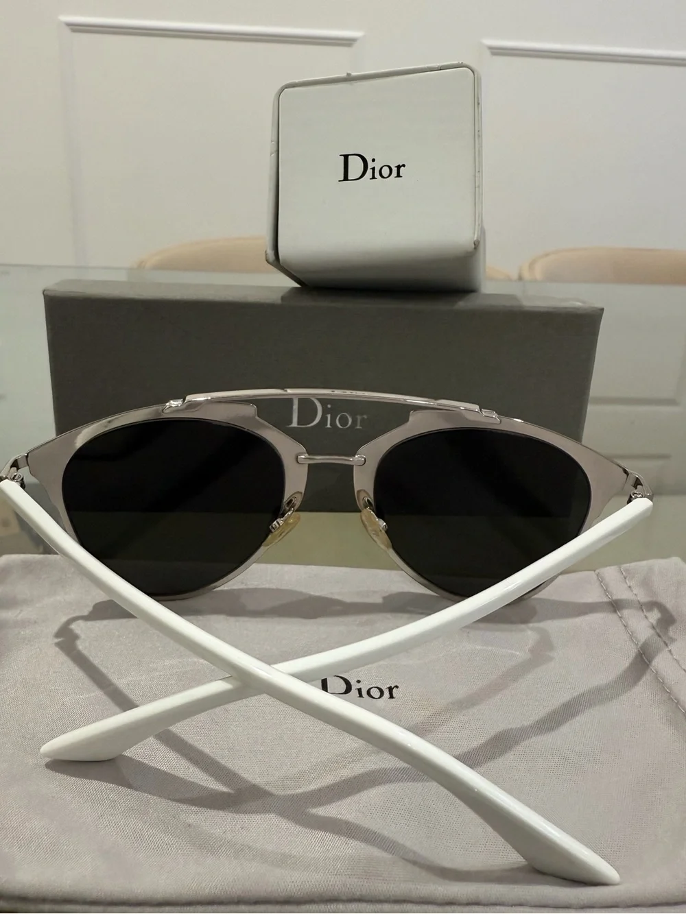 Dior contemporary pilot